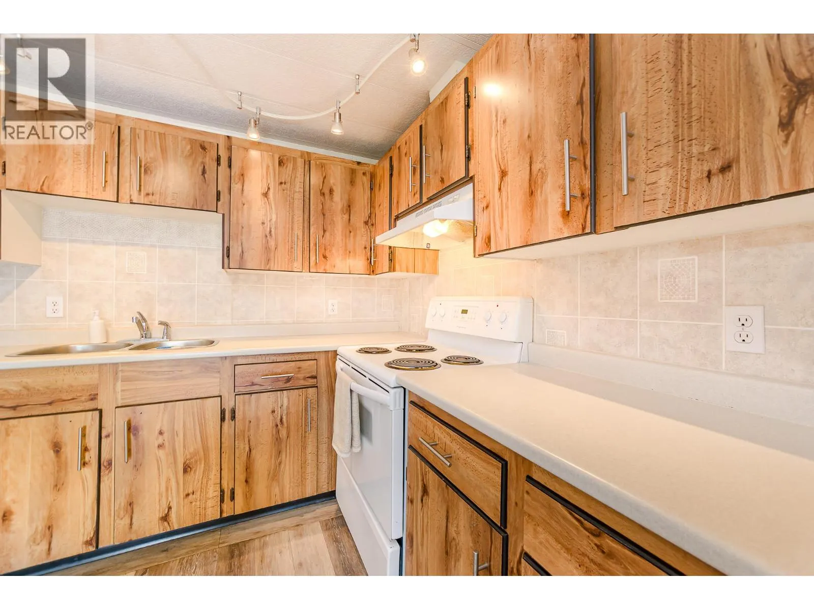 136 Meadow Crescent Unit# 43