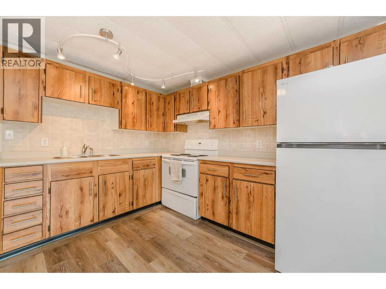 136 Meadow Crescent Unit# 43