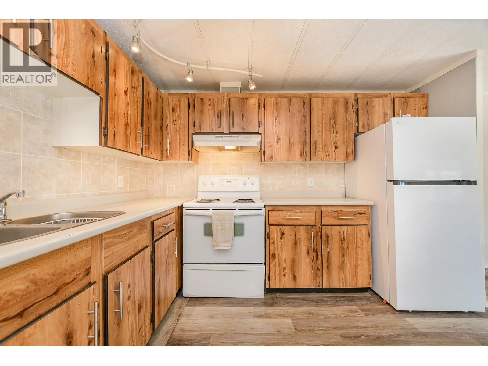 136 Meadow Crescent Unit# 43