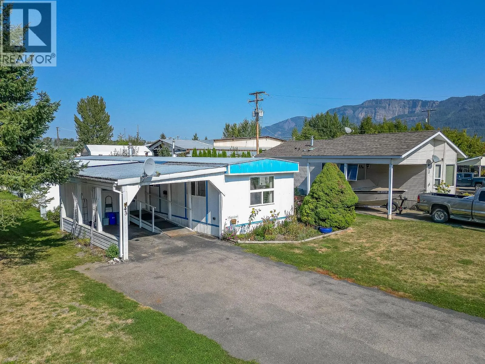 136 Meadow Crescent Unit# 43