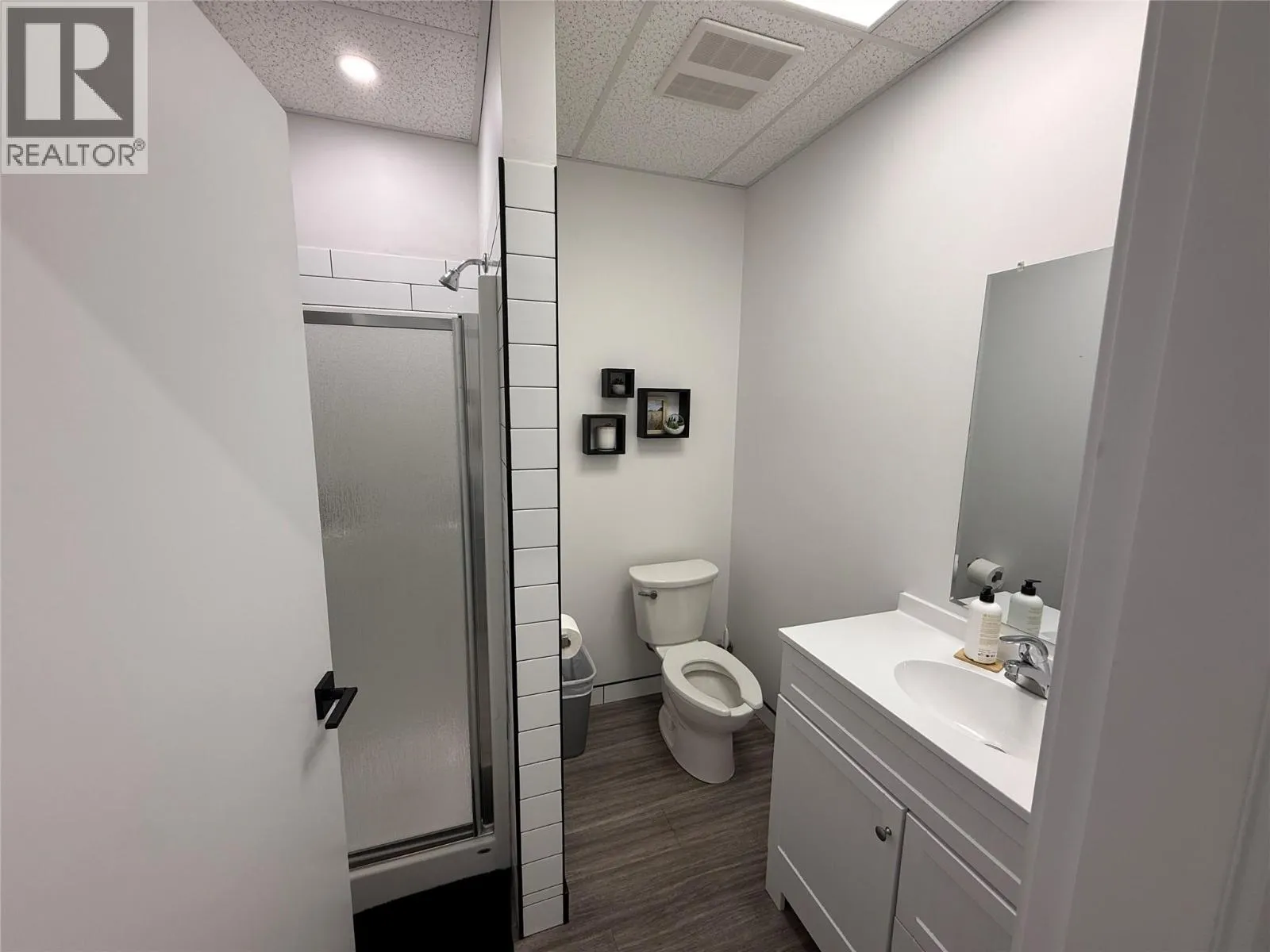 815 Vaughan Avenue Unit# 106