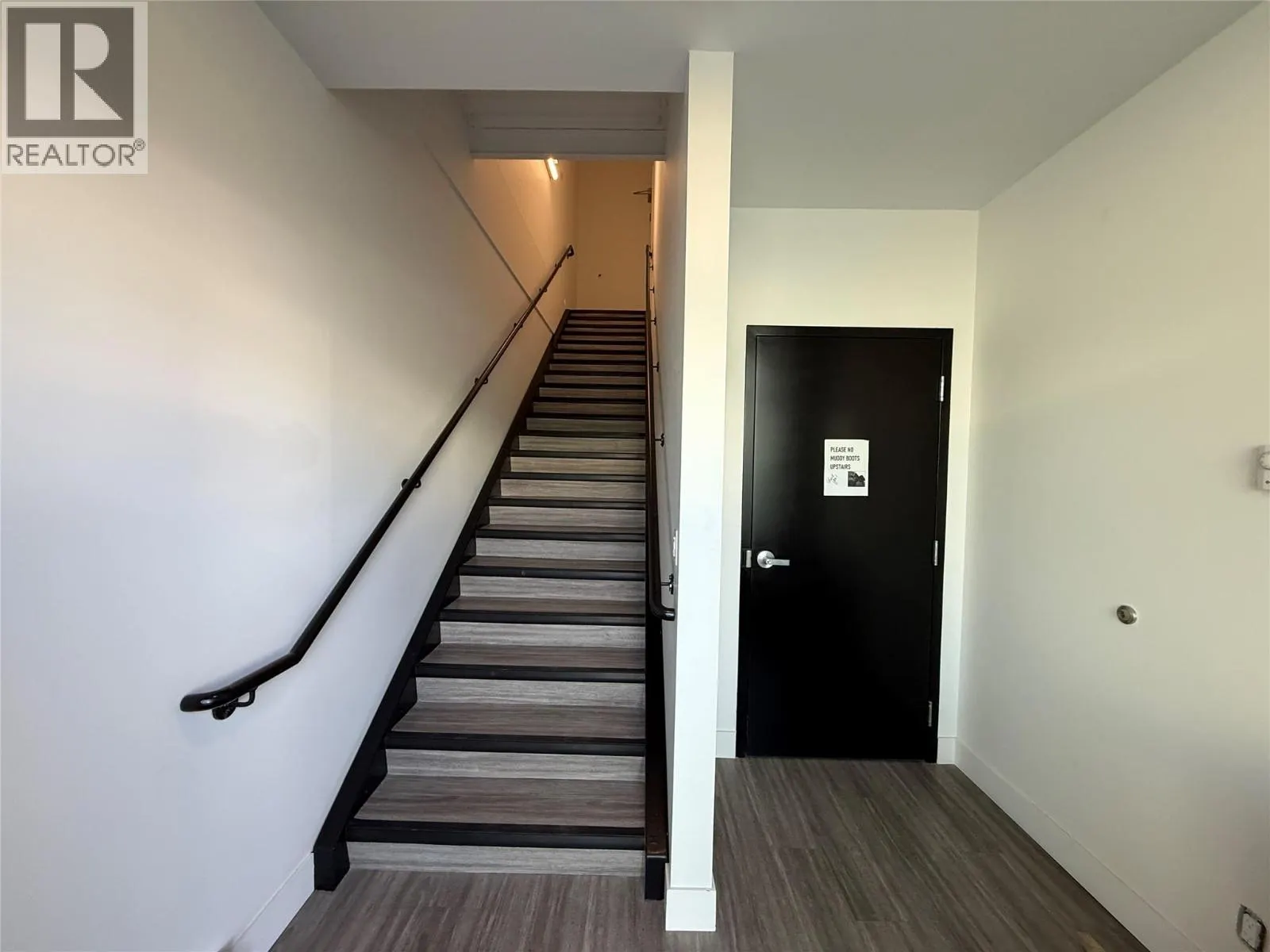 815 Vaughan Avenue Unit# 106