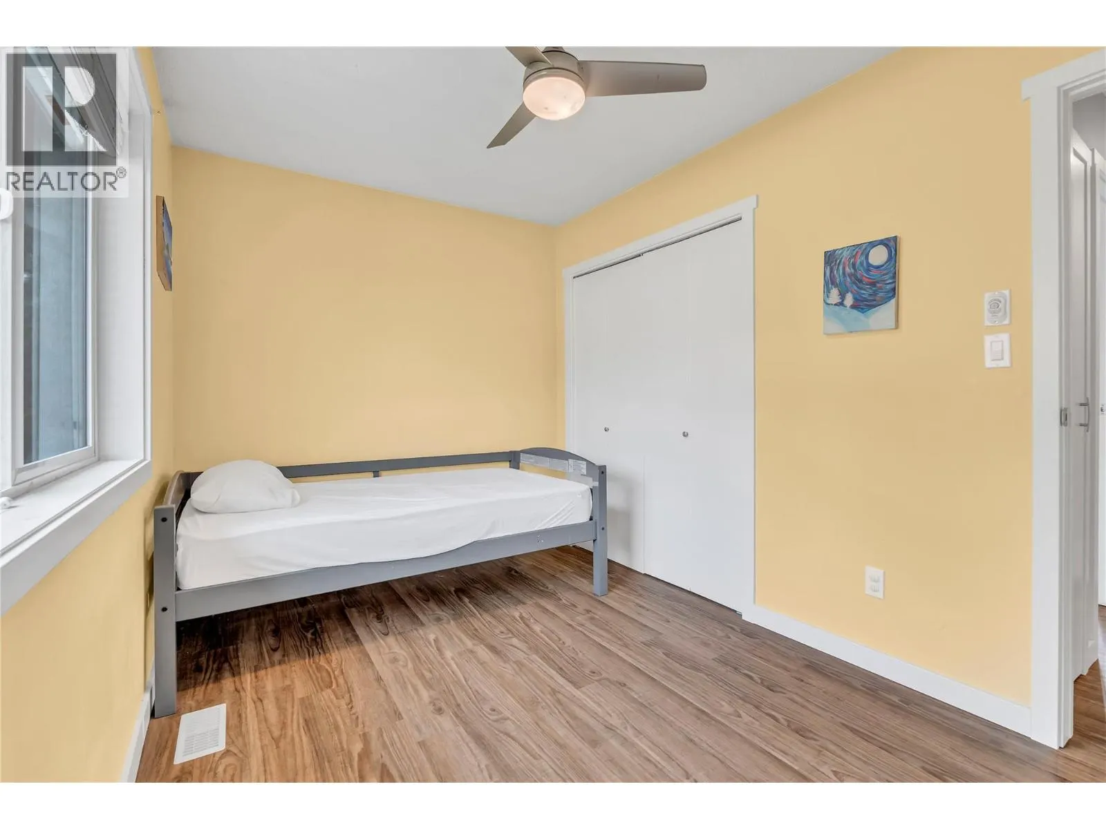 178 GLEN Place