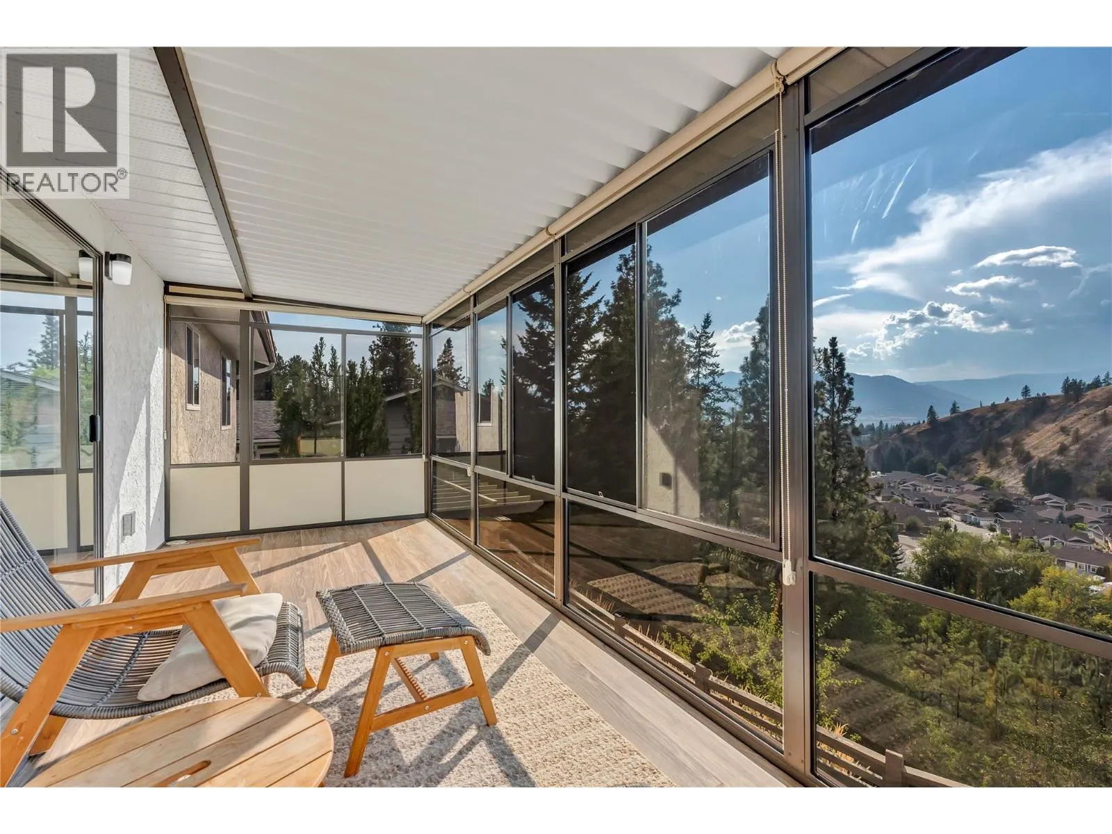 178 GLEN Place