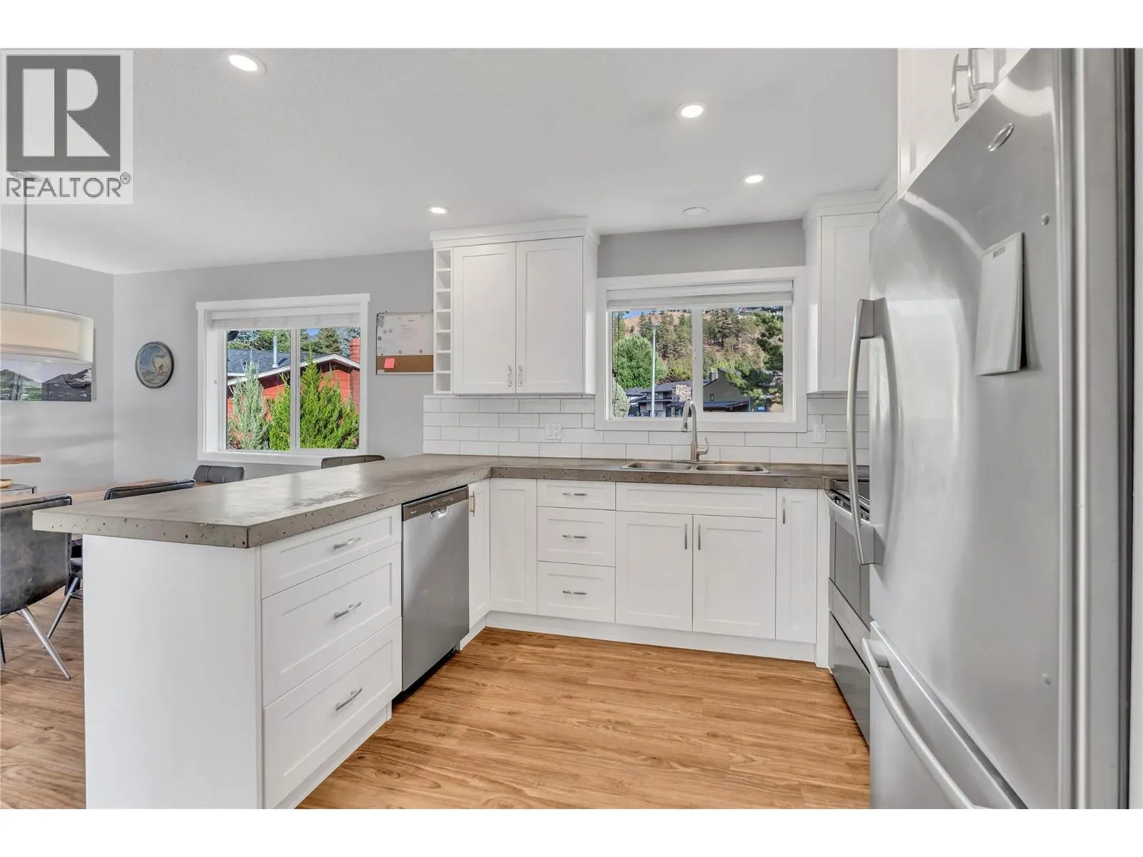 178 GLEN Place