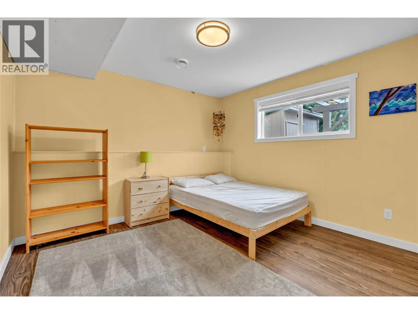 178 GLEN Place