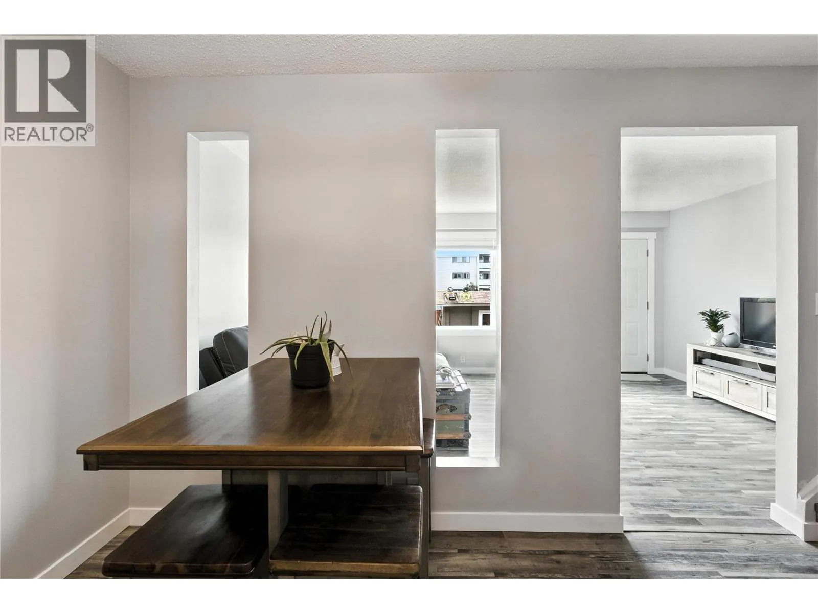 800 Southill Street Unit# 4