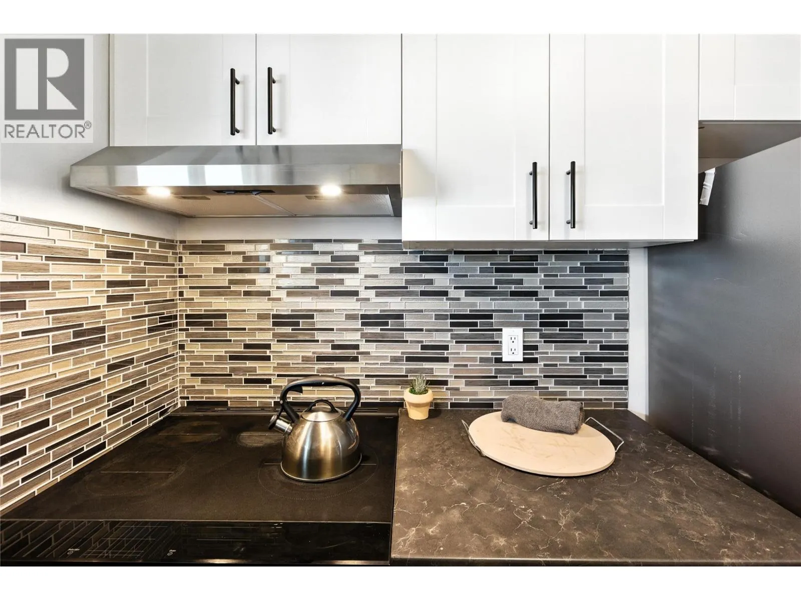 800 Southill Street Unit# 4