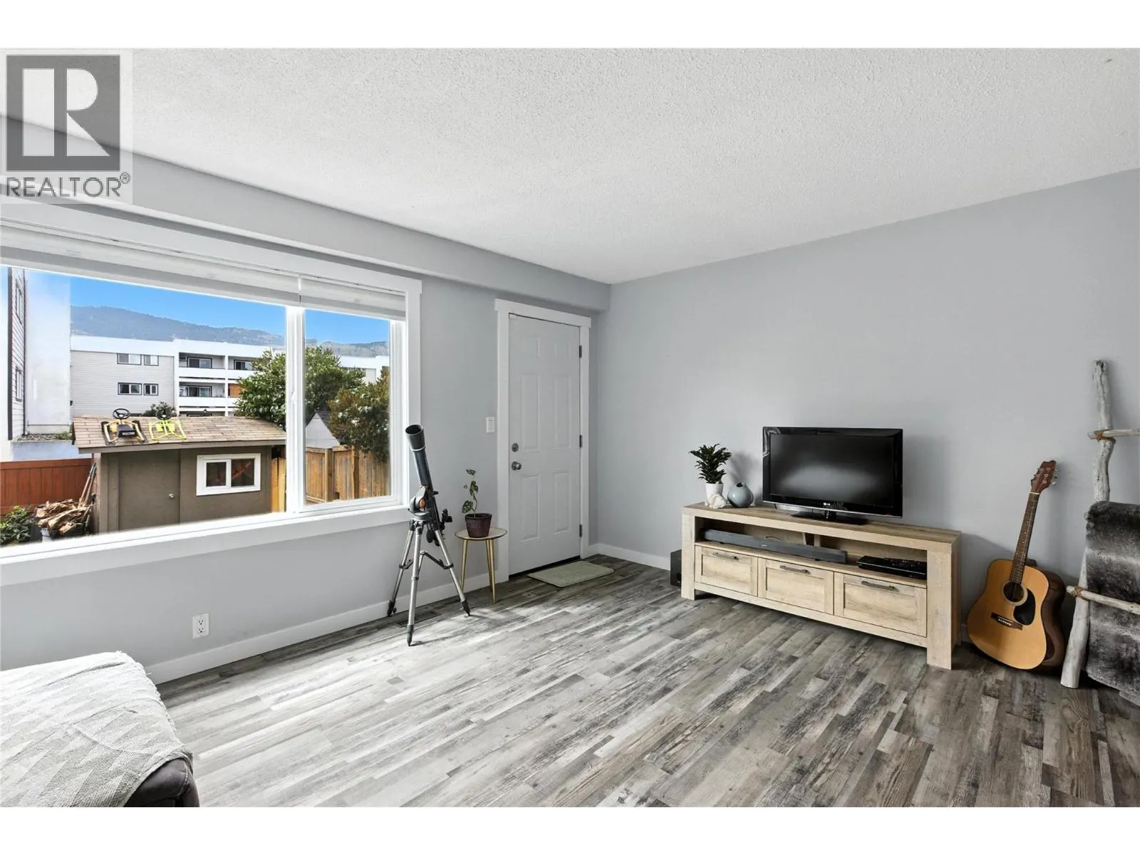 800 Southill Street Unit# 4