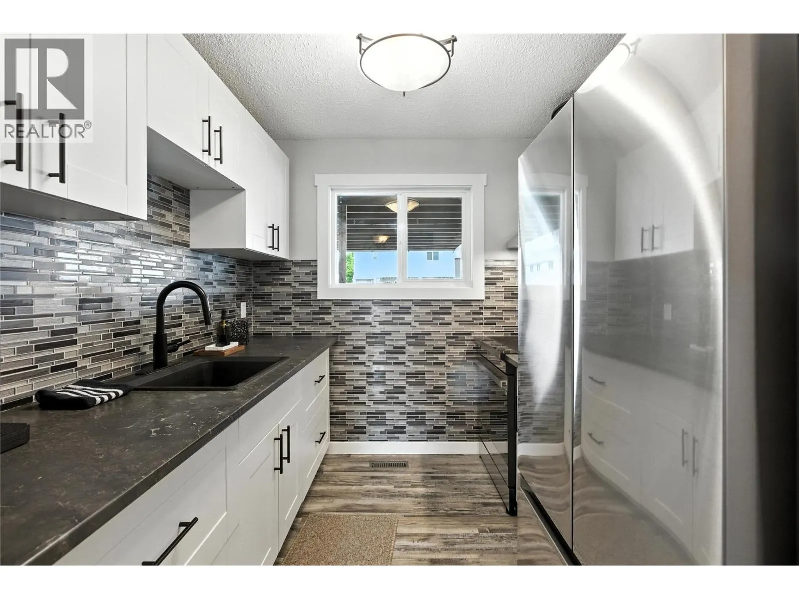 800 Southill Street Unit# 4
