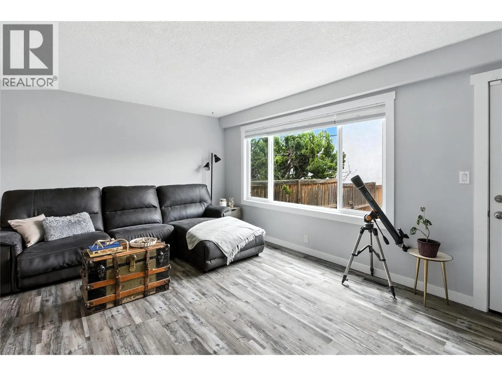 800 Southill Street Unit# 4