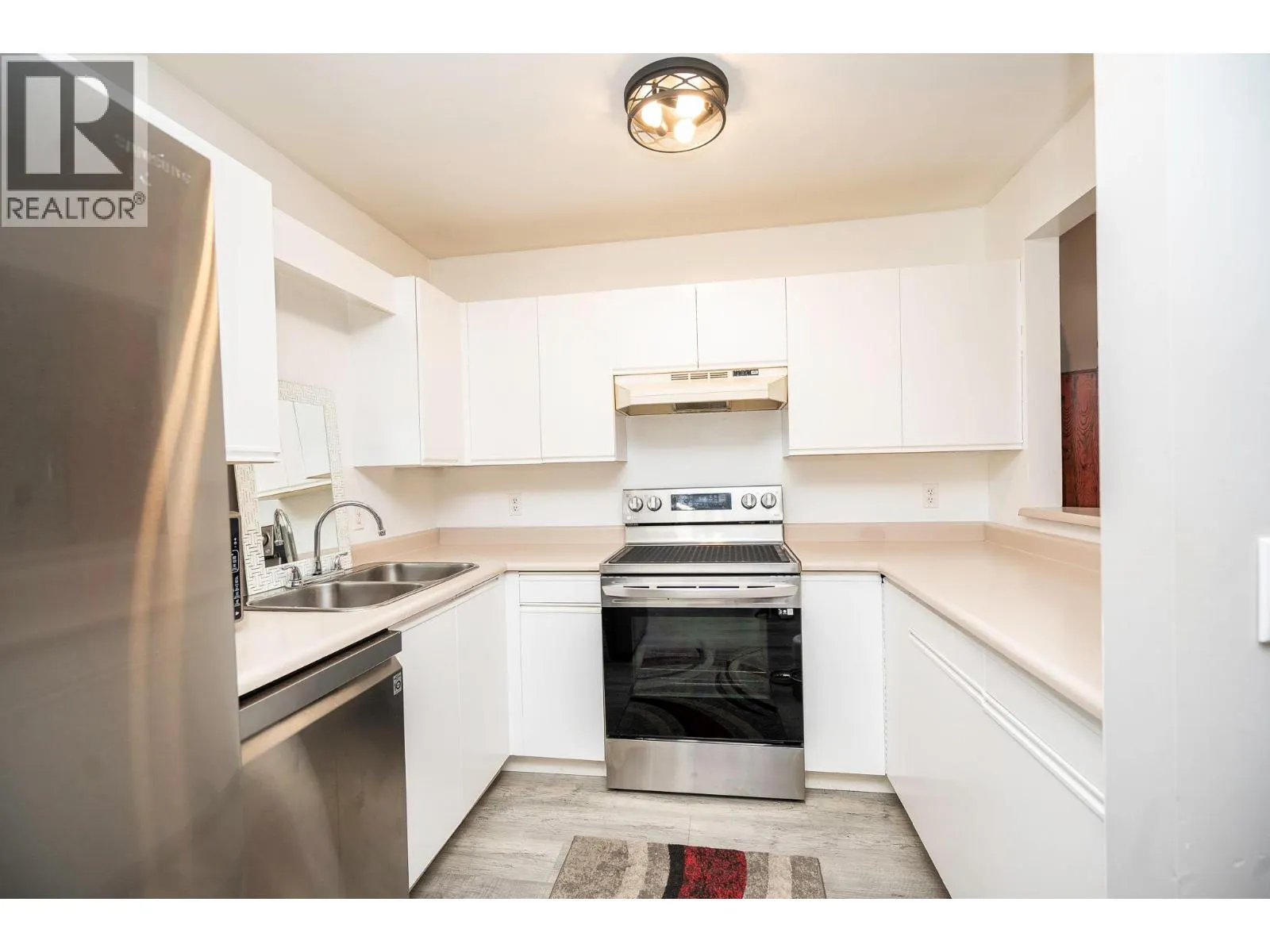 669 Houghton Road Unit# 113