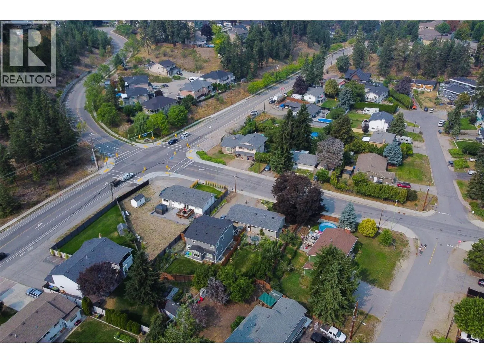1257 and 1259 Rio Drive