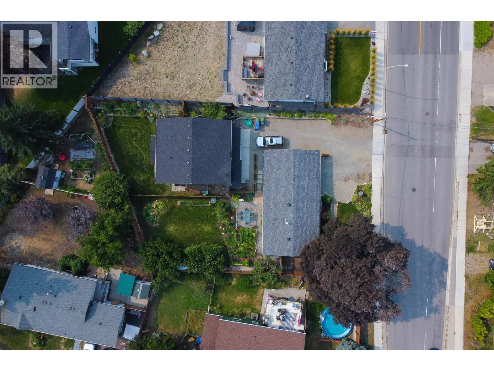 1257 and 1259 Rio Drive