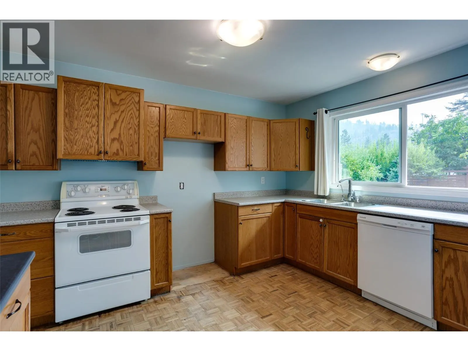 1257 and 1259 Rio Drive