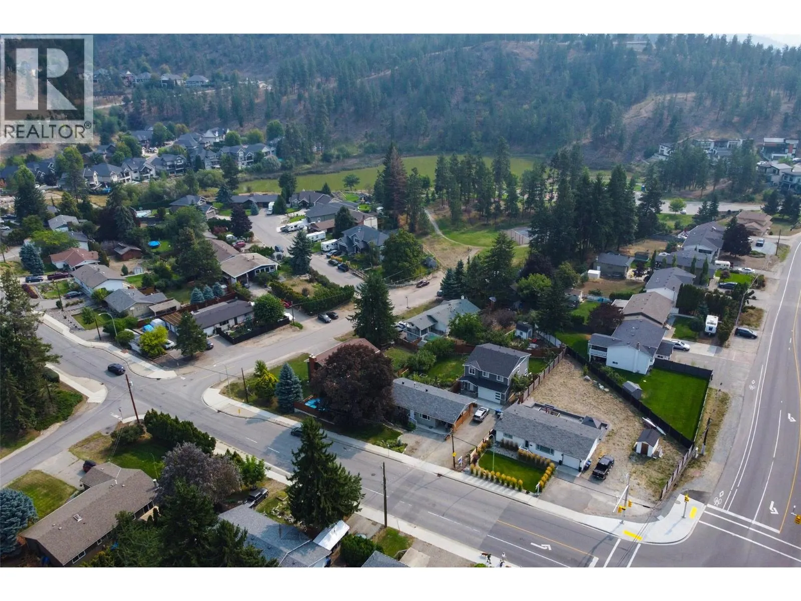 1257 and 1259 Rio Drive
