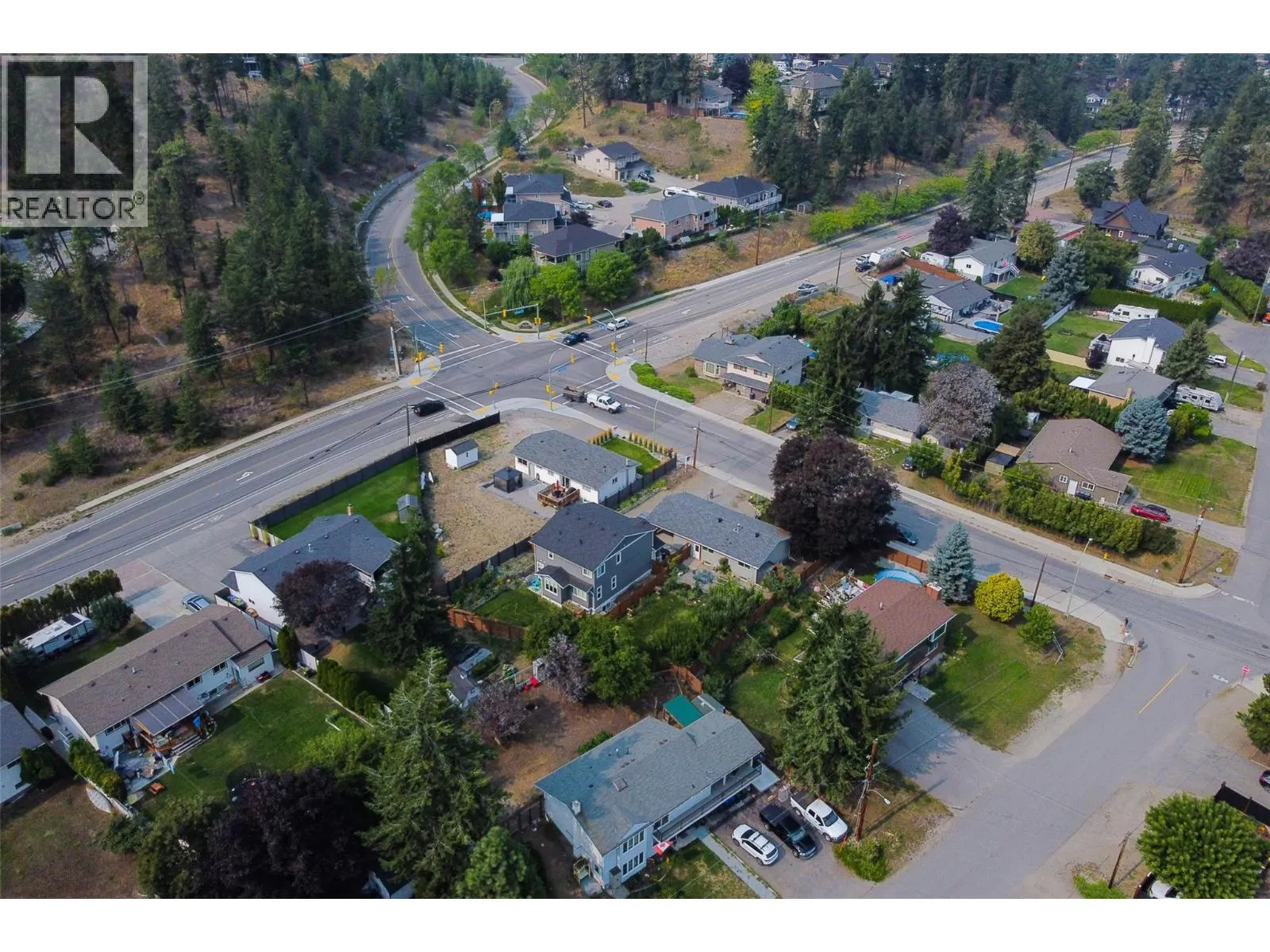 1257 and 1259 Rio Drive