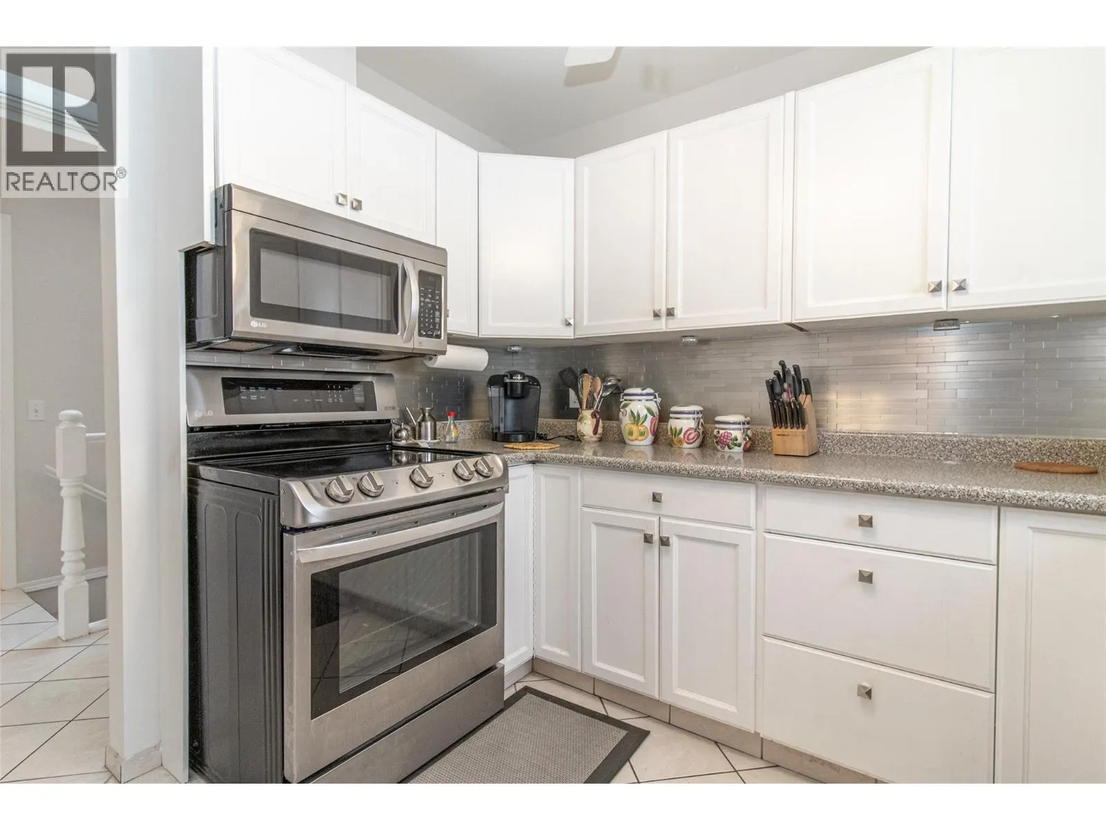 1874 Parkview Crescent Unit# 25