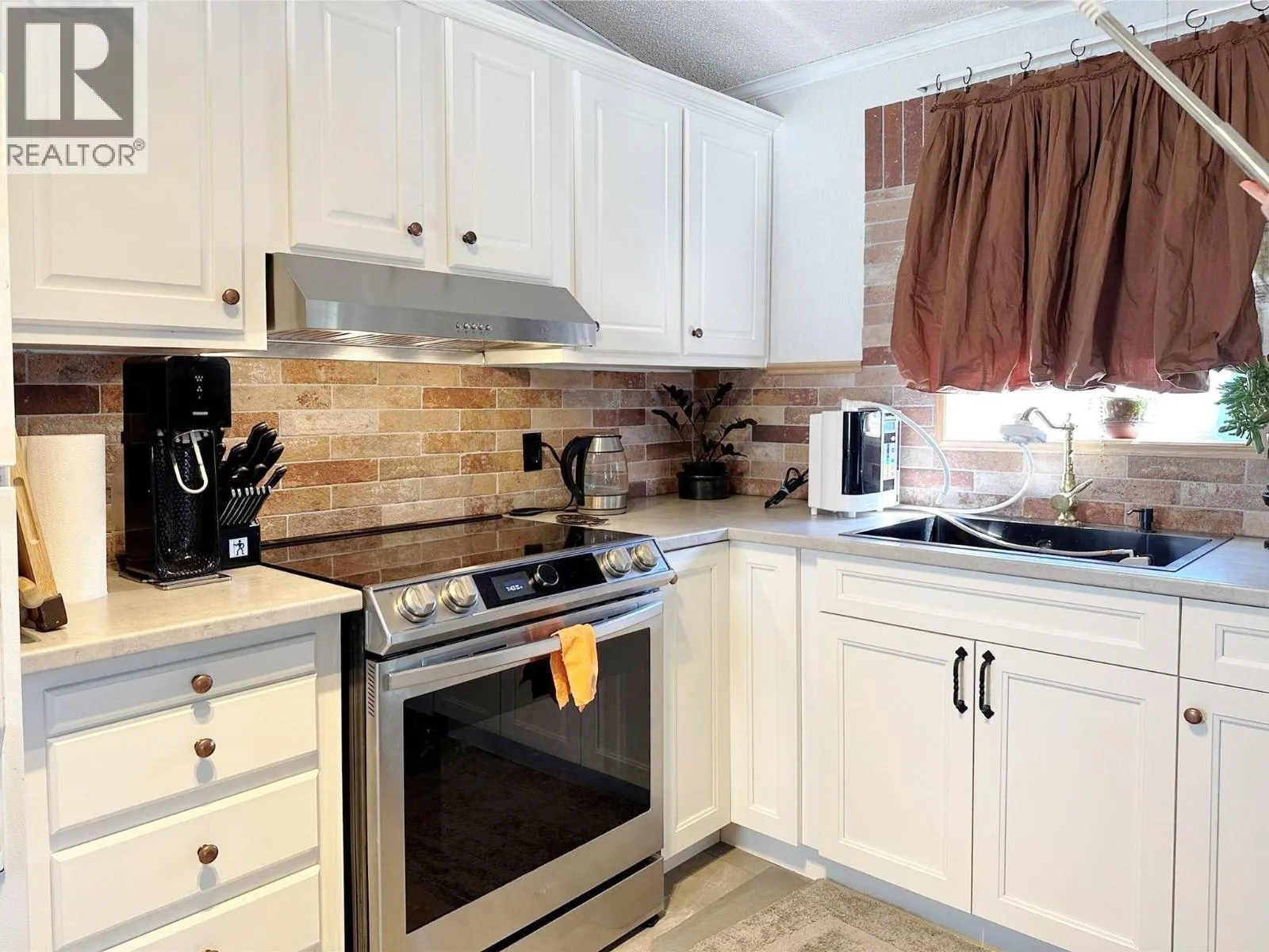 2035 Boucherie Road Unit# 11