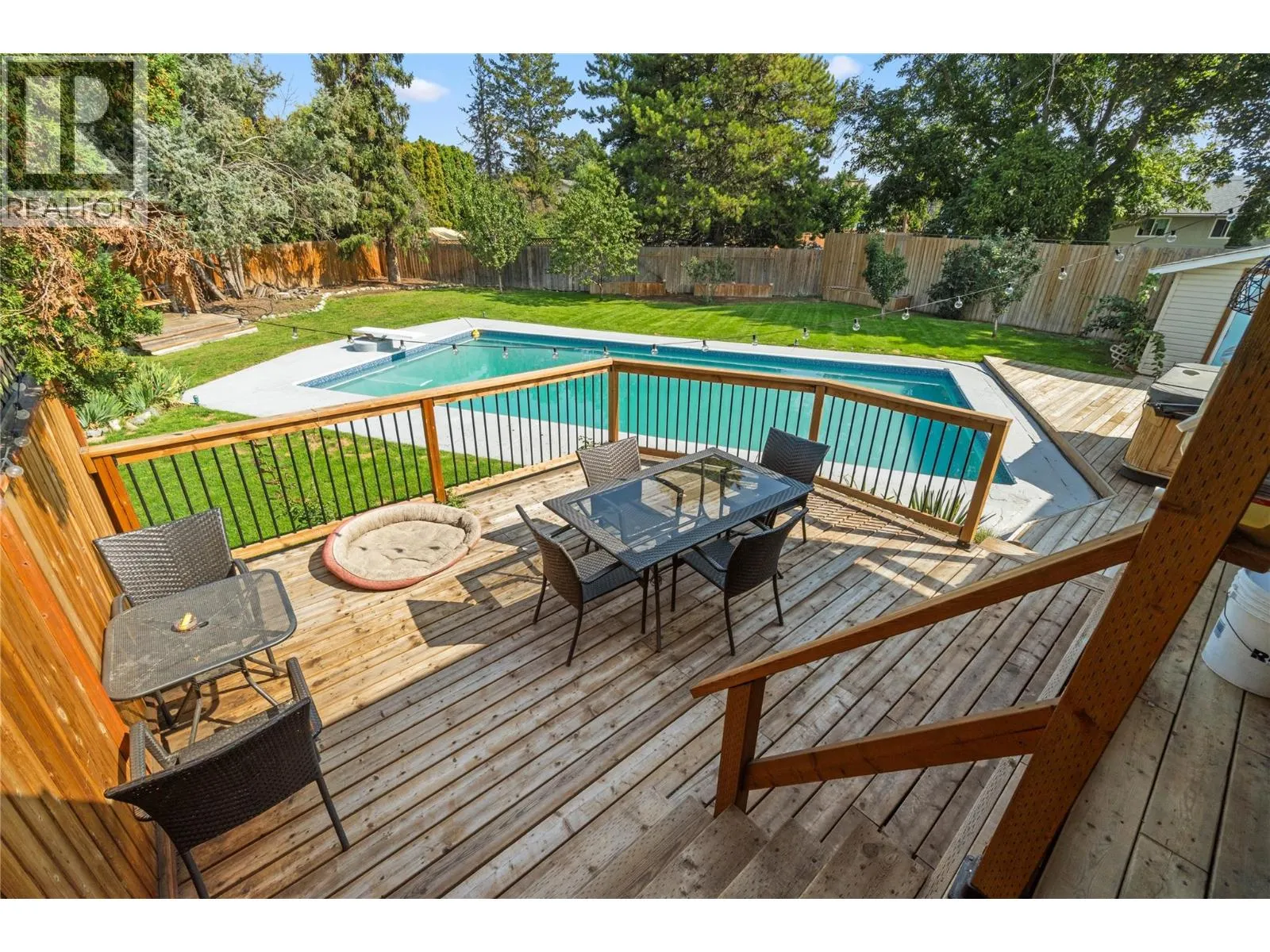 649 VALDES Drive