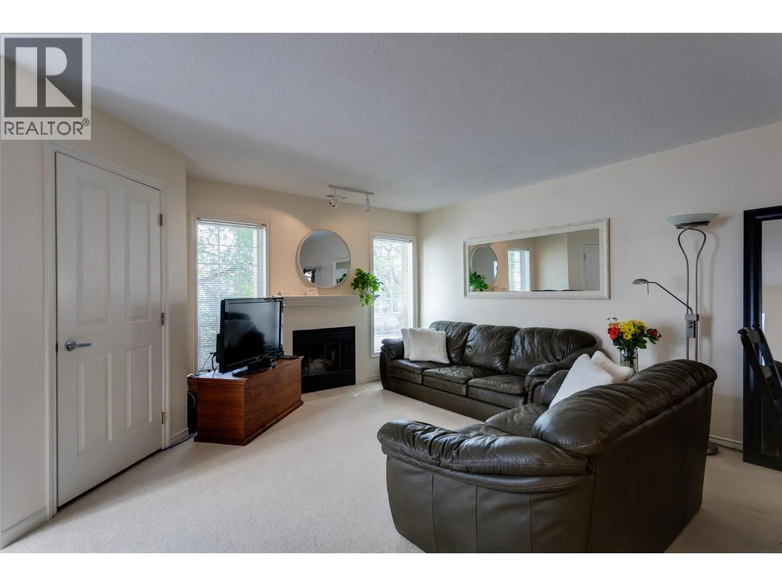 2350 Stillingfleet Road Unit# 213