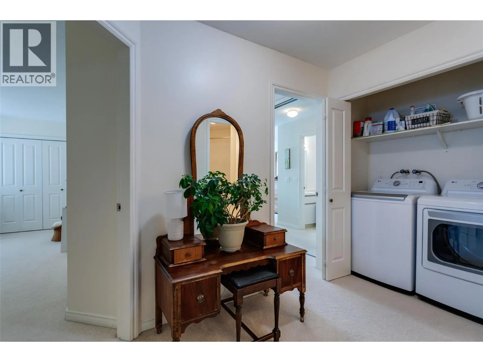 2350 Stillingfleet Road Unit# 213