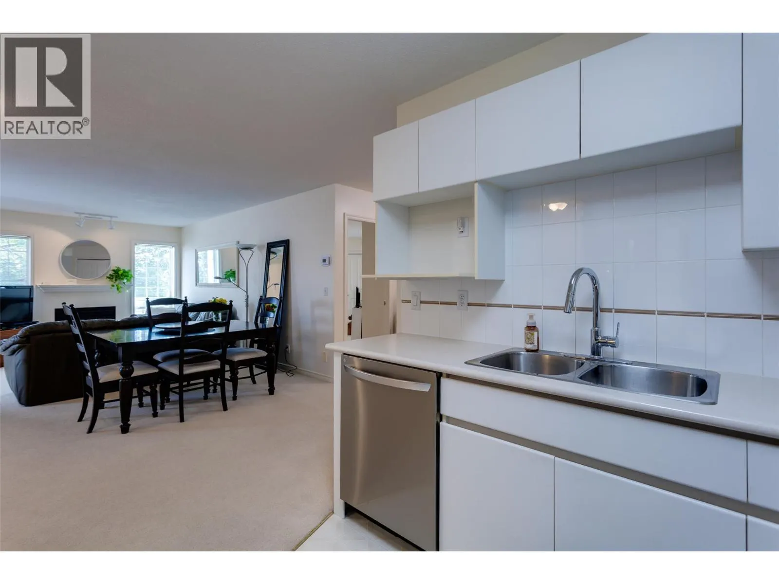 2350 Stillingfleet Road Unit# 213
