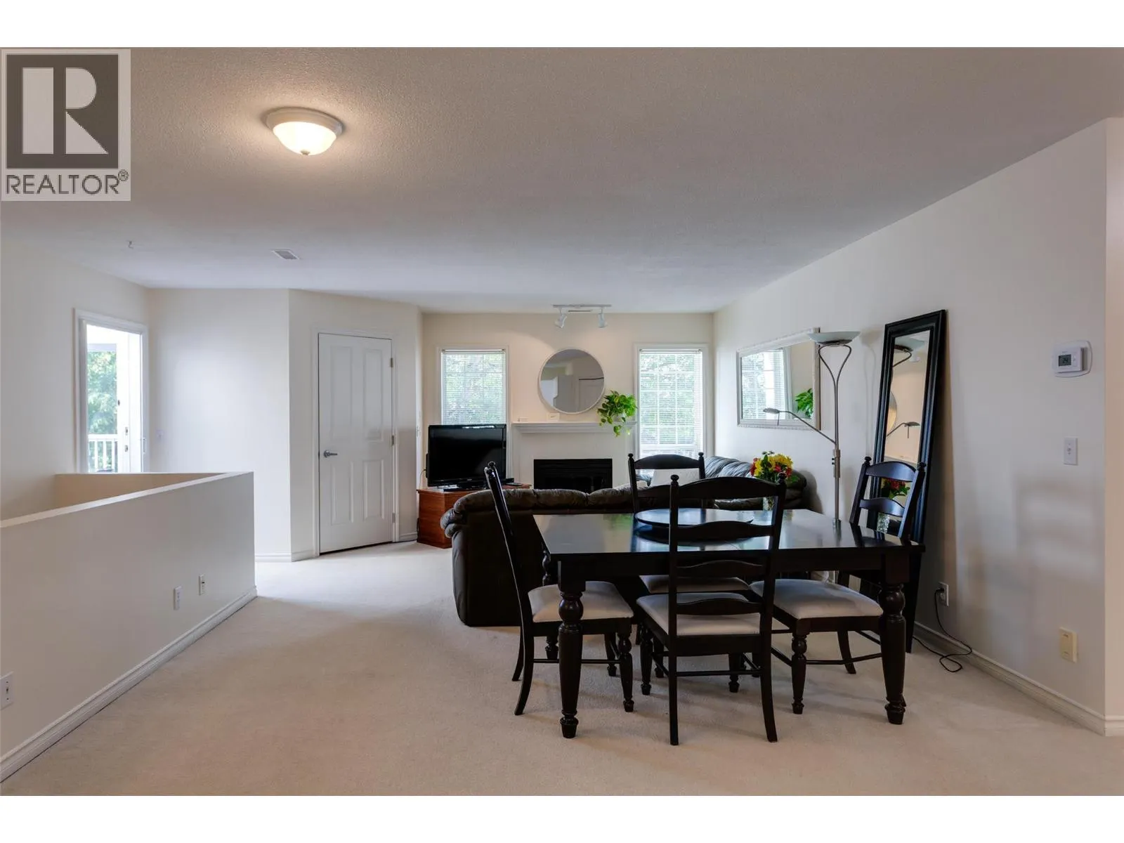 2350 Stillingfleet Road Unit# 213