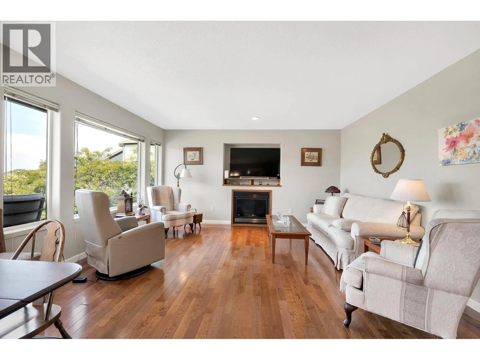 1024 Fernie Road