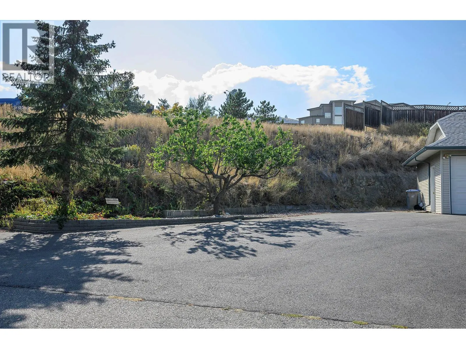 1024 Fernie Road