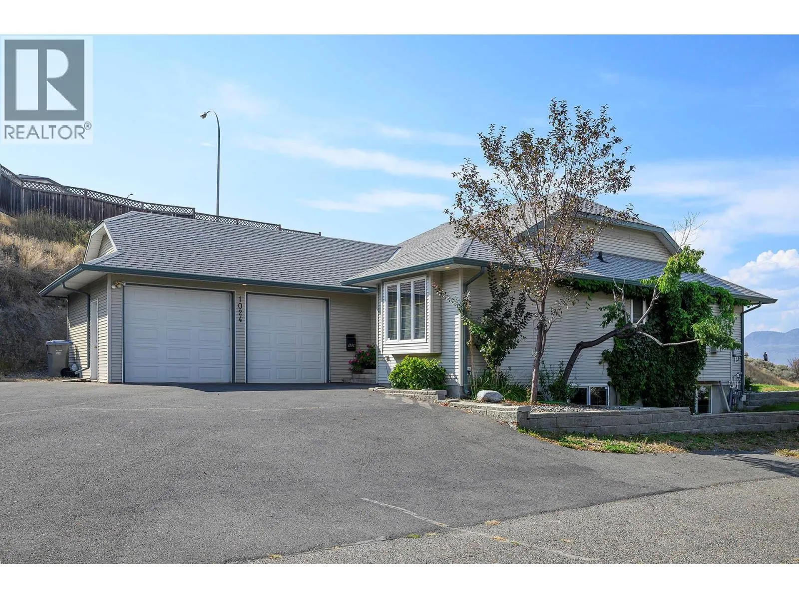 1024 Fernie Road