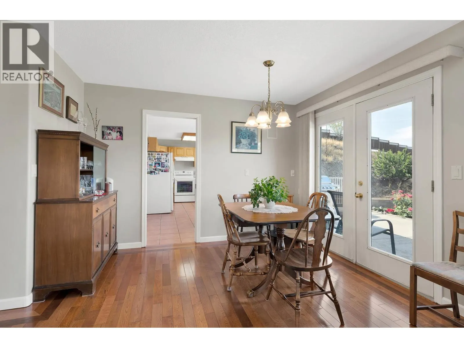 1024 Fernie Road