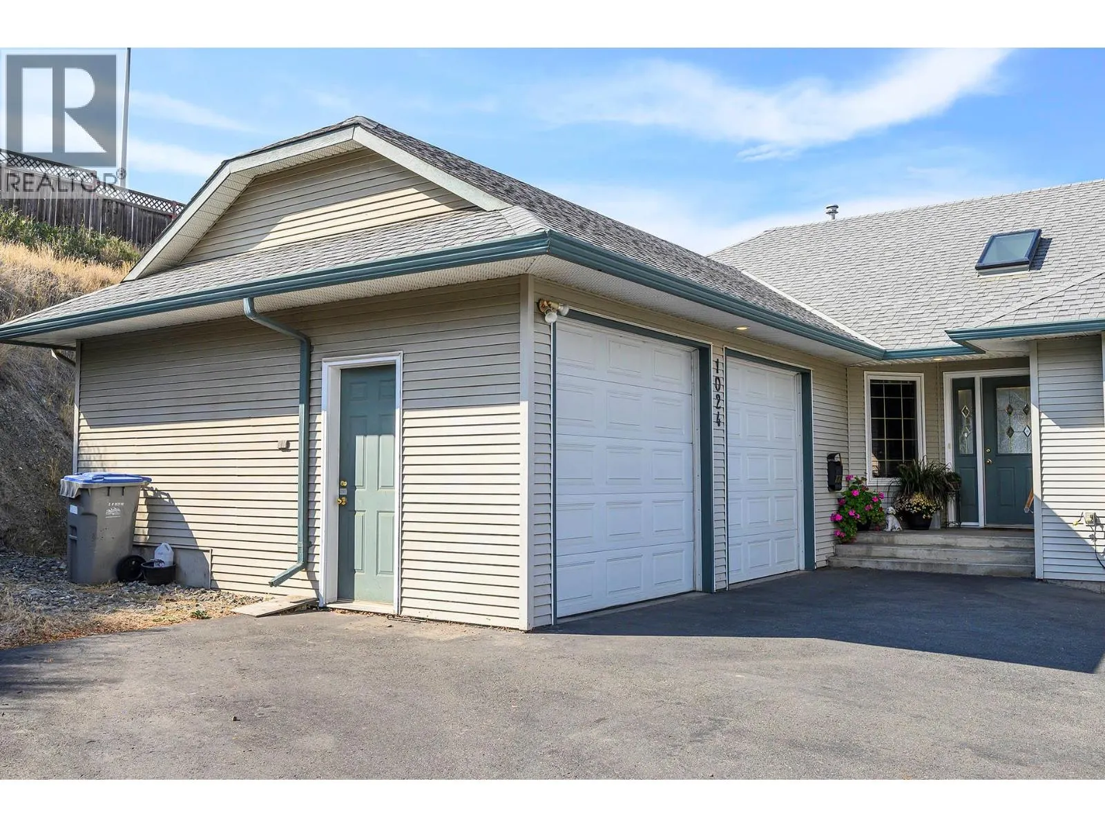 1024 Fernie Road