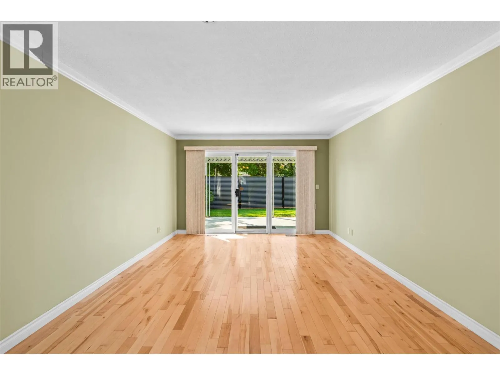 3900 27 Avenue Unit# 23