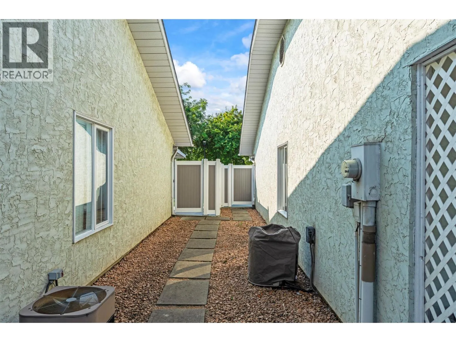 3900 27 Avenue Unit# 23