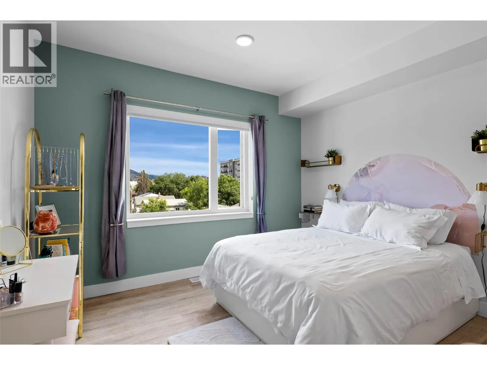 107 YEW Street Unit# 201