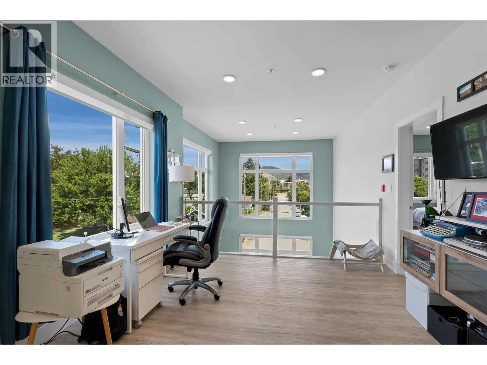 107 YEW Street Unit# 201