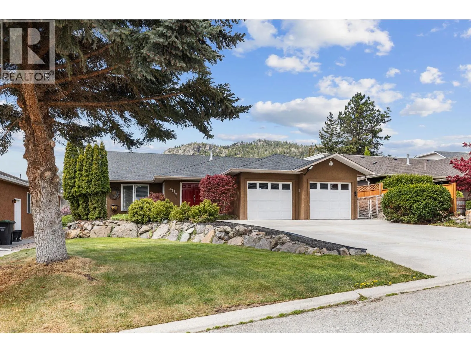 3784 Inglis Place