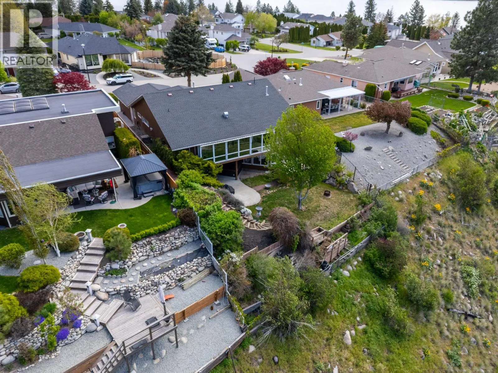 3784 Inglis Place