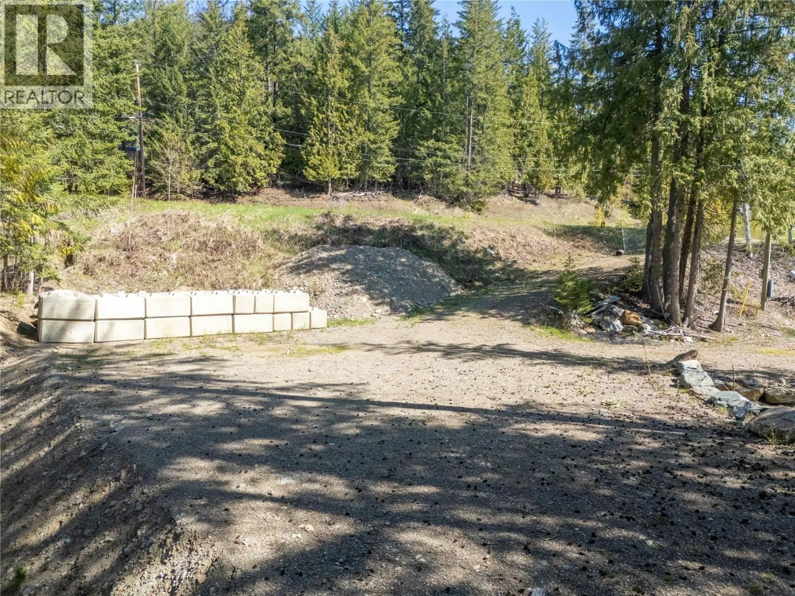2699 Fraser Road