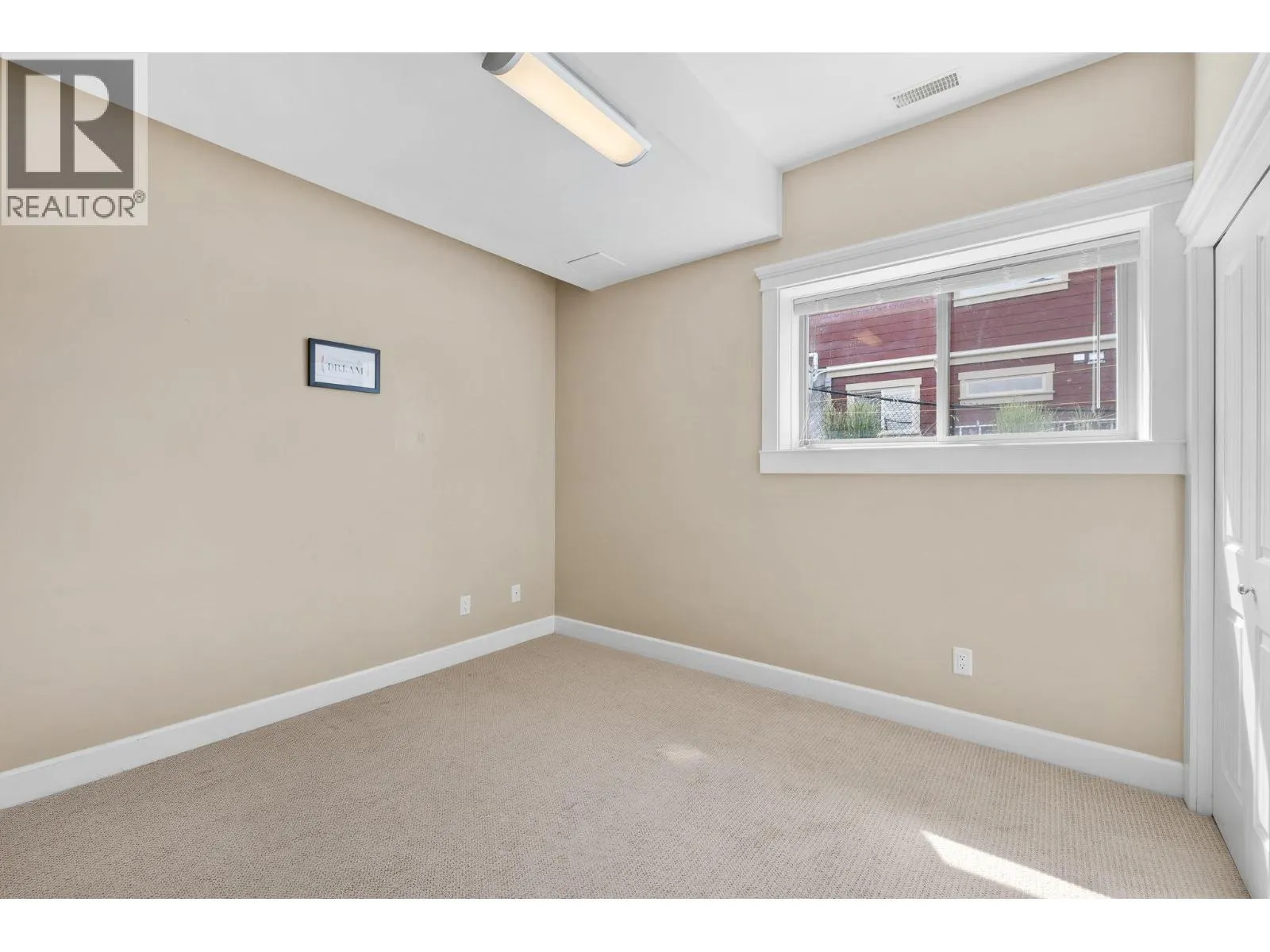 368 Trumpeter Court