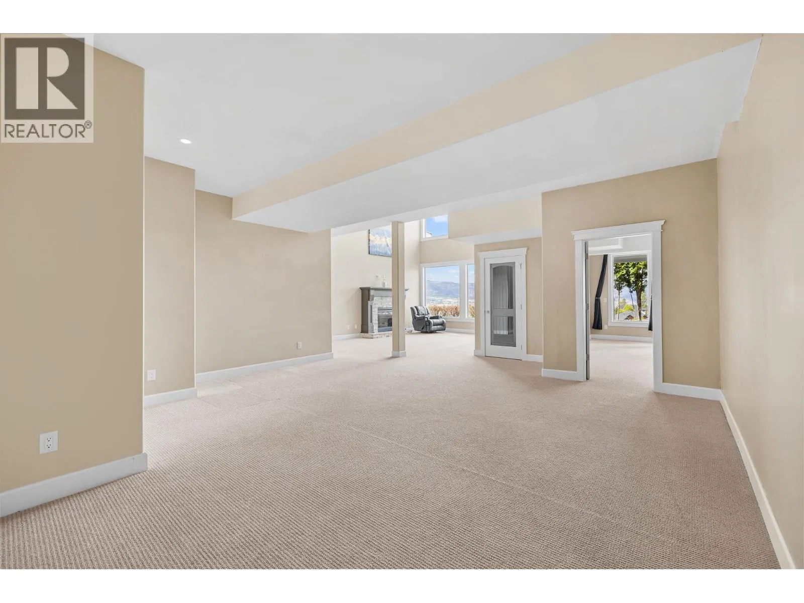 368 Trumpeter Court