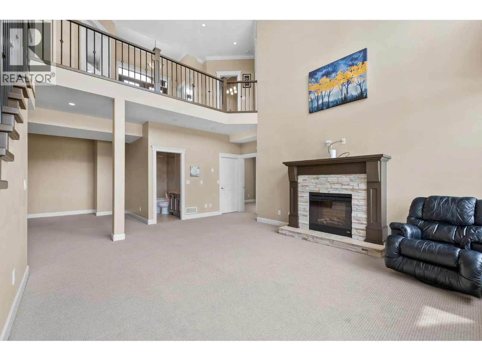 368 Trumpeter Court