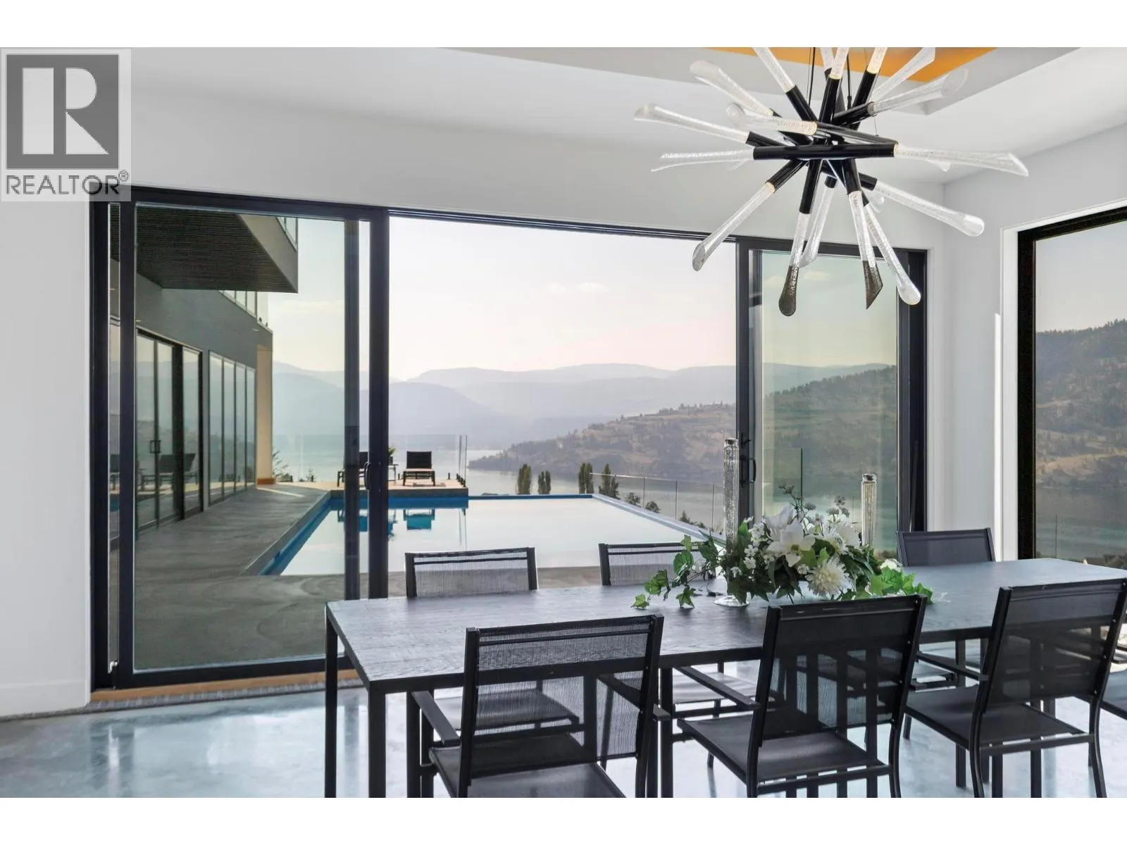 120 Sunset Boulevard