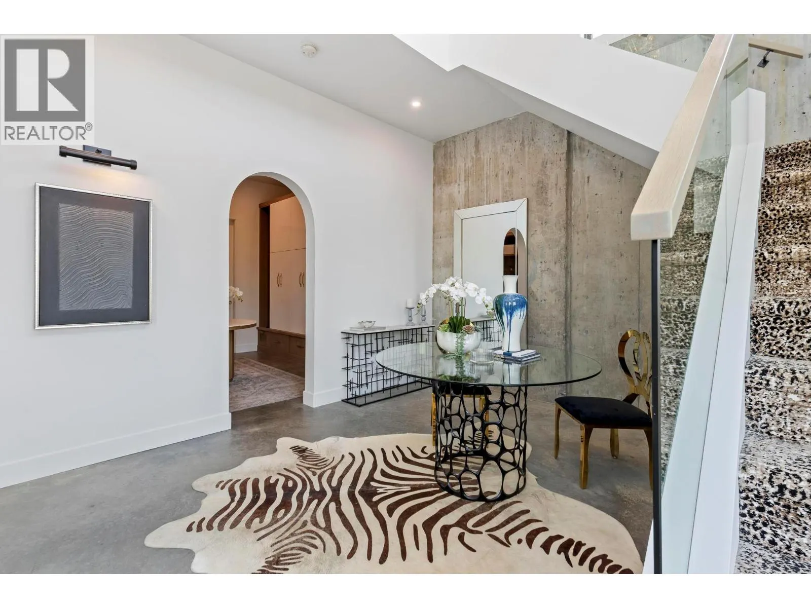 120 Sunset Boulevard