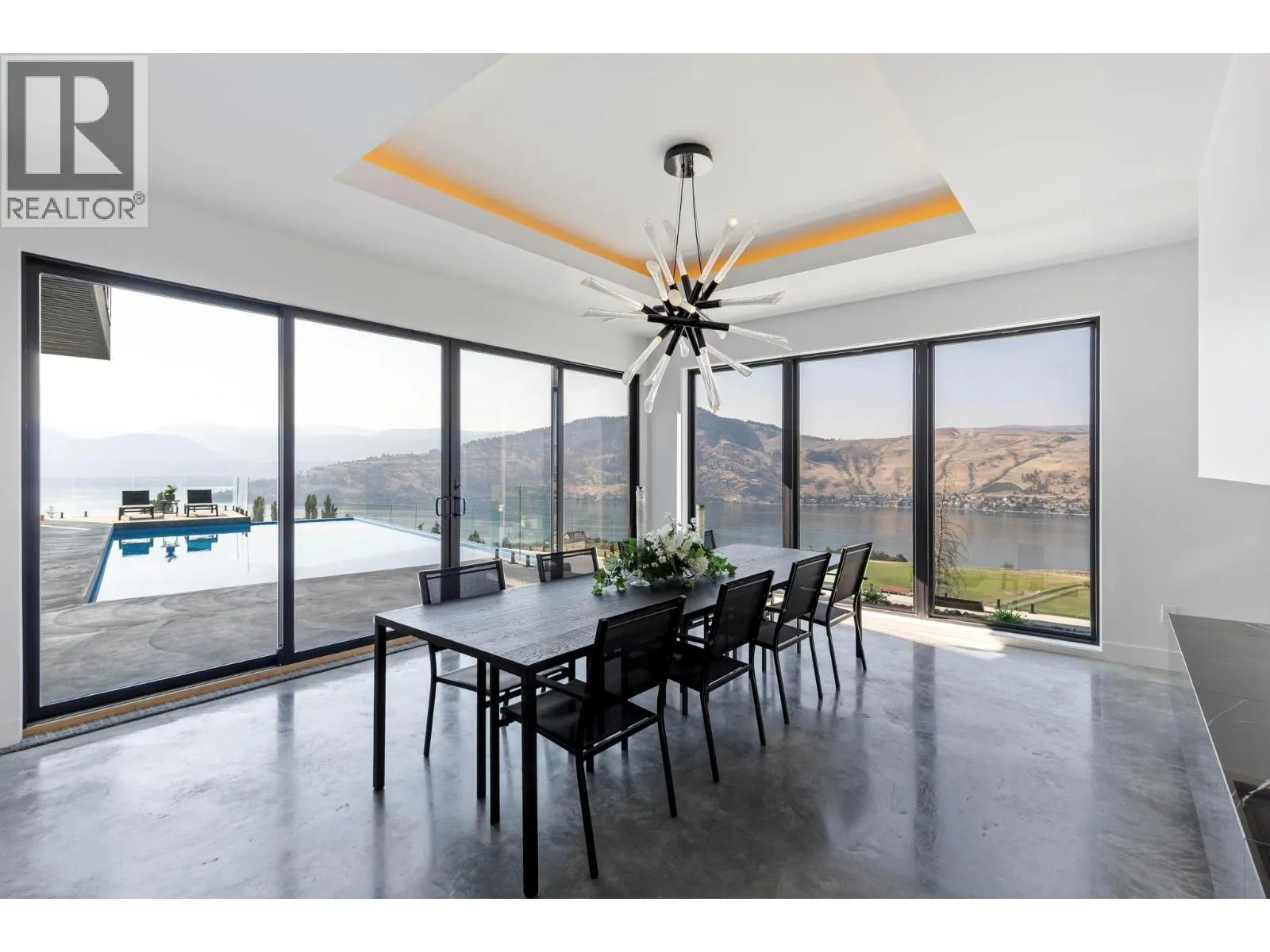 120 Sunset Boulevard
