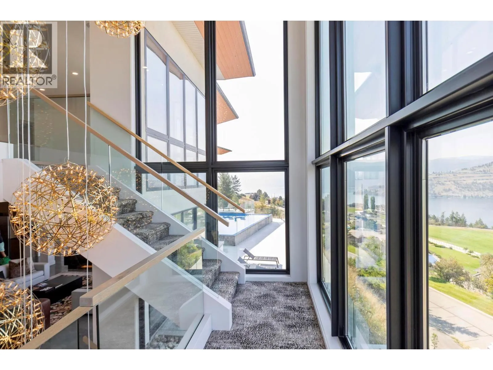 120 Sunset Boulevard