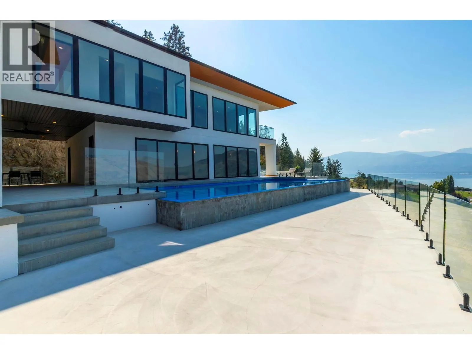 120 Sunset Boulevard