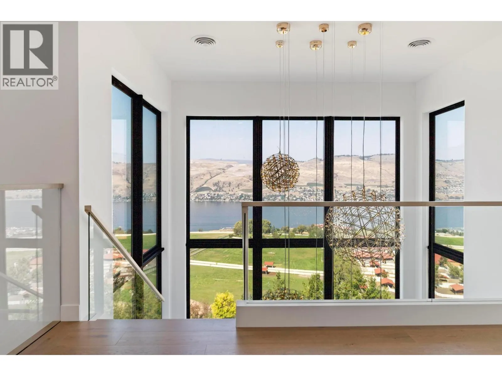 120 Sunset Boulevard