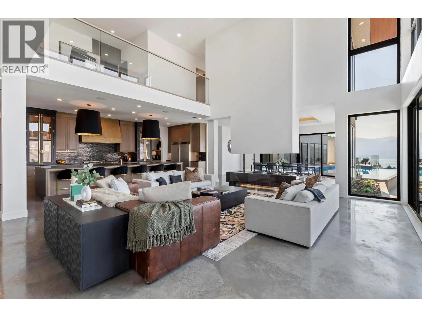 120 Sunset Boulevard